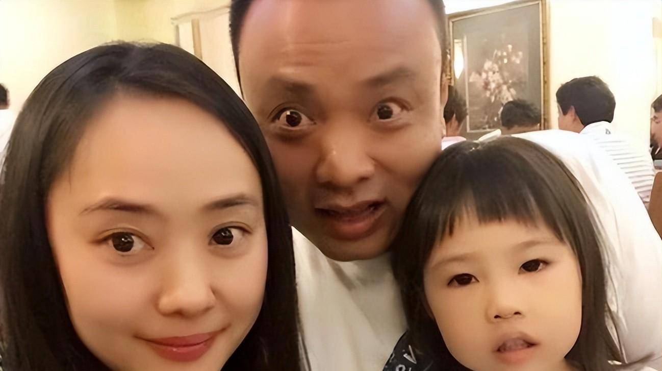 主持人沙桐，一婚后被美女演员“逼婚”，今二婚也结束，各自安好