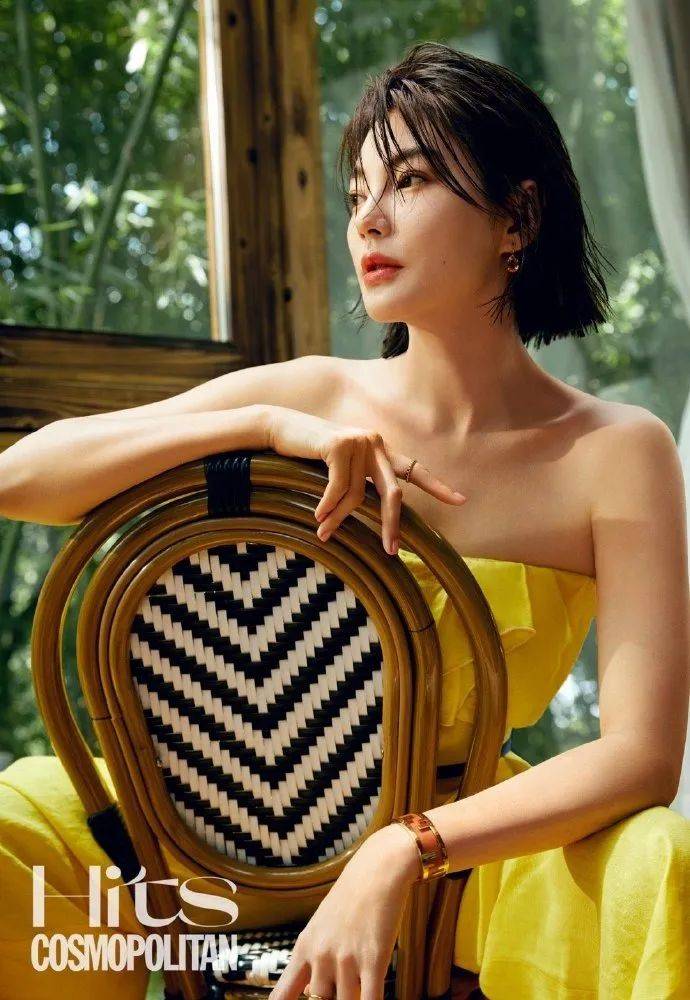 张雨绮，你知道你这么穿美炸了吗？！请继续保持