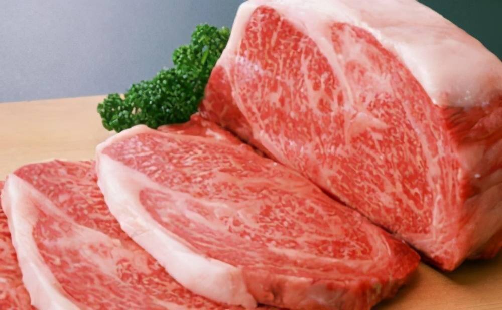 猪肉身上为什么非要盖戳？人们吃了盖戳部位会对人体产生影响吗？
