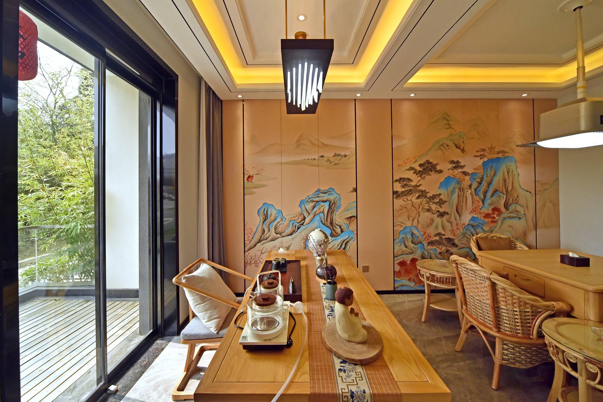 品乡土美食，住精品民宿，花海打卡拍美照，武汉春天这样玩就对了