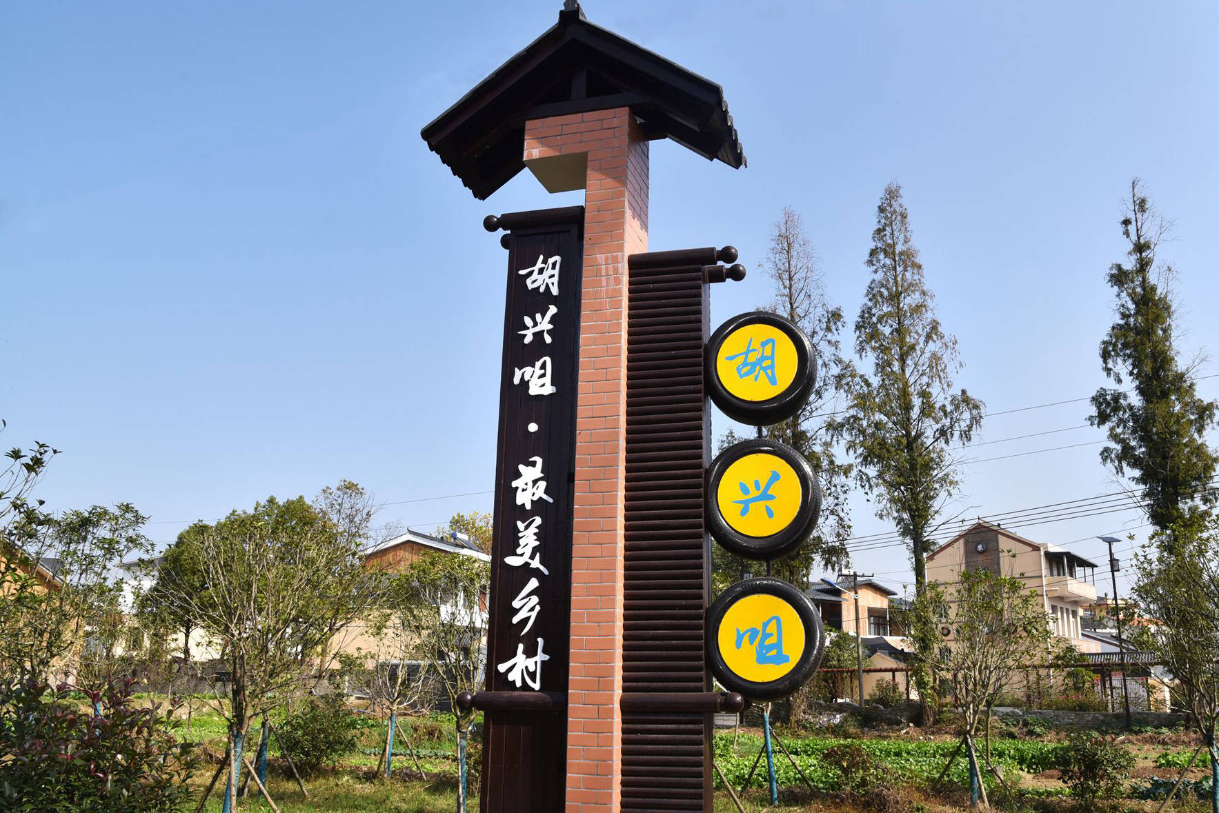 品乡土美食，住精品民宿，花海打卡拍美照，武汉春天这样玩就对了