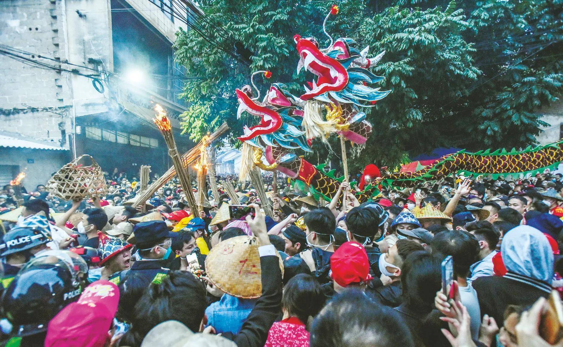 广西烟花火了，生态杯具来了，环保部门约了，代价很大，得不偿失