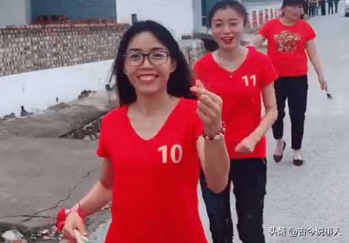 2018年陕西小伙想要结婚，让11个亲姐姐凑32万买婚房，后来如何了