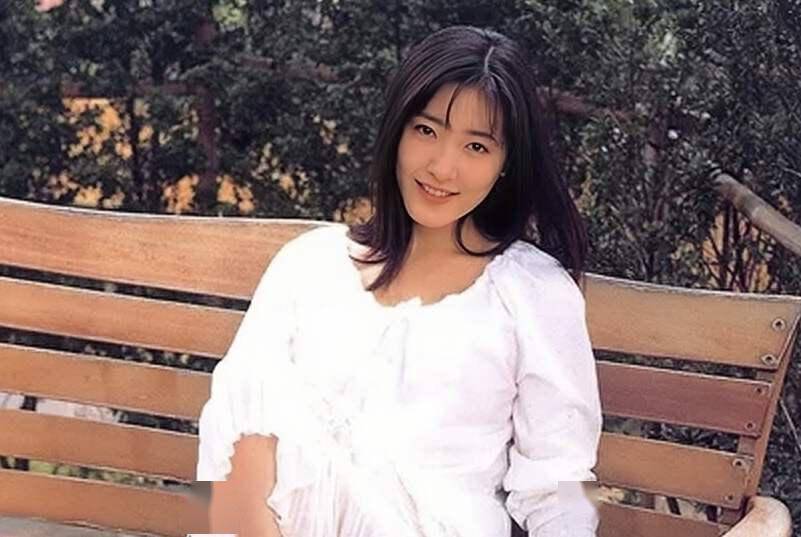 台湾知名女星抗癌成功，罕见露面有望复出，与富商恋爱22年不结婚
