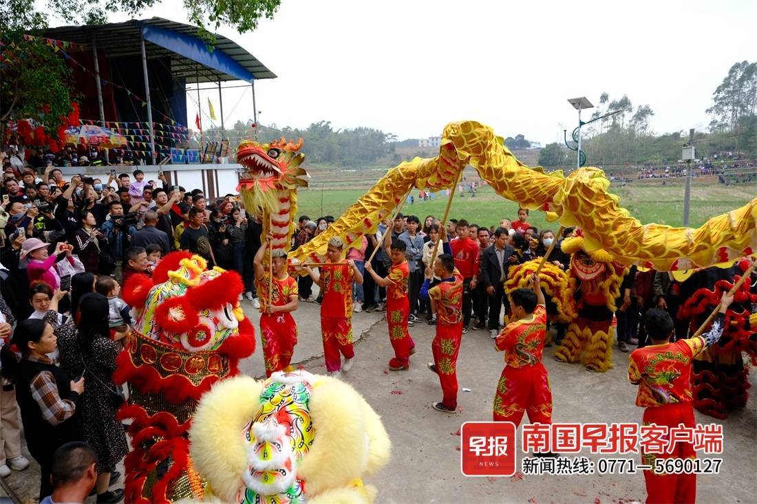 晚安十点（2023.2.21）丨久违的快乐回来了！二月二，这些地方好热闹