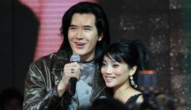 时代男神费翔：一生爱过6个顶级女星，至今单身的原因让母亲内疚