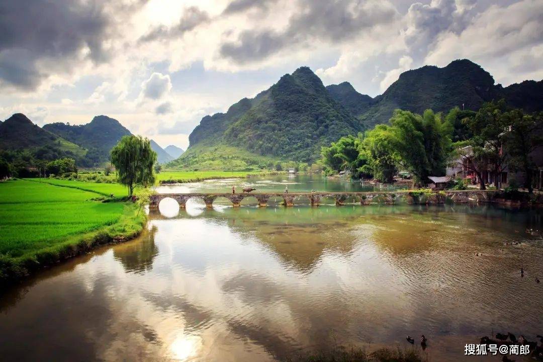 这个小城景色不输桂林，去1次等于玩遍4省，只有1%国人知道