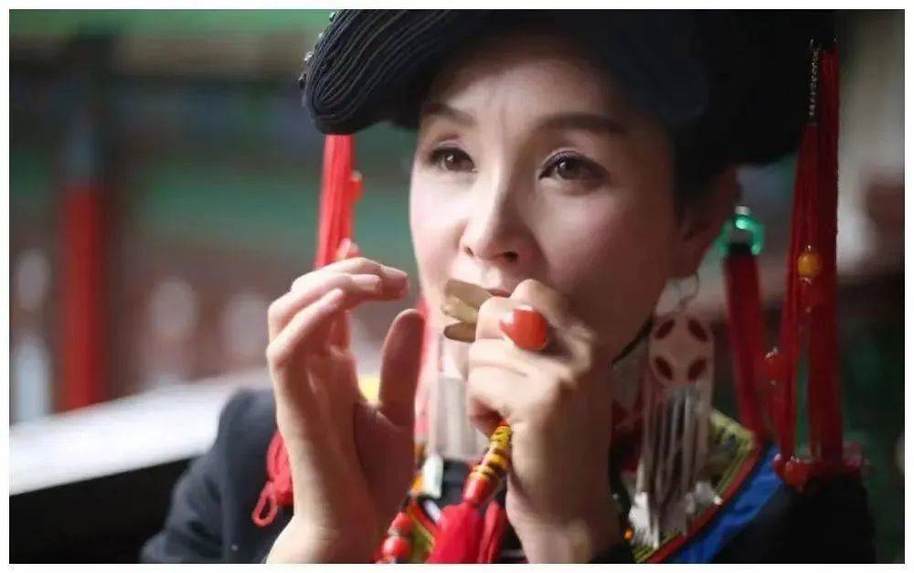 丽江市文化馆马国国荣获第三届国际口弦琴大赛最高奖