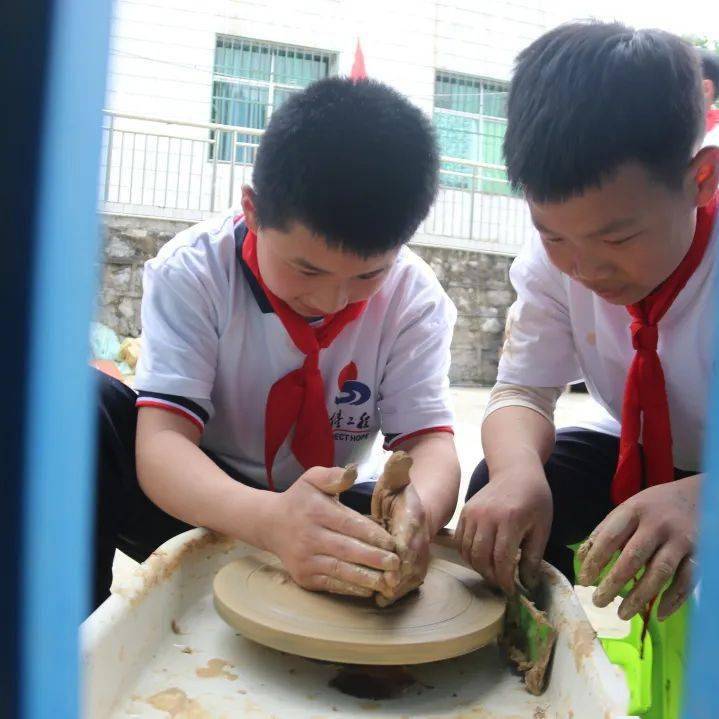 第一期贵州希望工程升级版“壮苗计划”遵义市研学活动举行