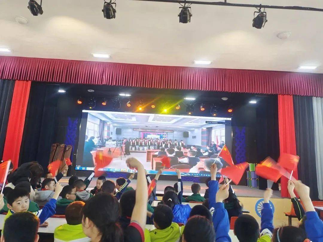 林口--鄂温克两地共同举办“同上一节课 共筑中国梦”主题队课活动
