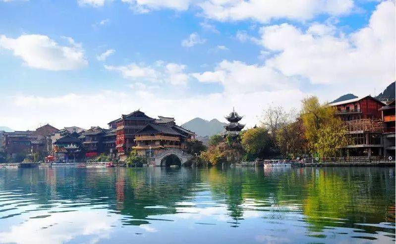 贵州一古镇，人称凯里“小上海”，天造山水胜桂林