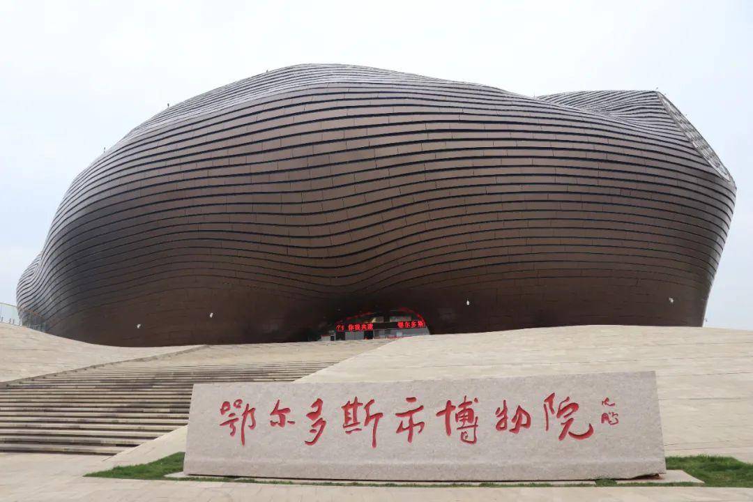 中国十大不可思议的建筑，一个比一个离谱！宇宙飞船办公楼见过吗