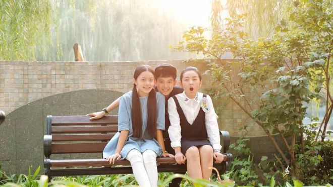 小别离陈小纭去学校_陈小纭演小别离多大_小别离的演员
