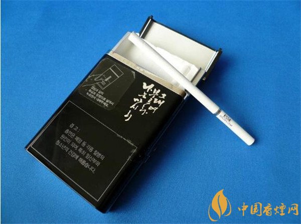 爱咬吸管的人的7大特点_爱吸_石仔爱双吸大肌肉男胸肌微博