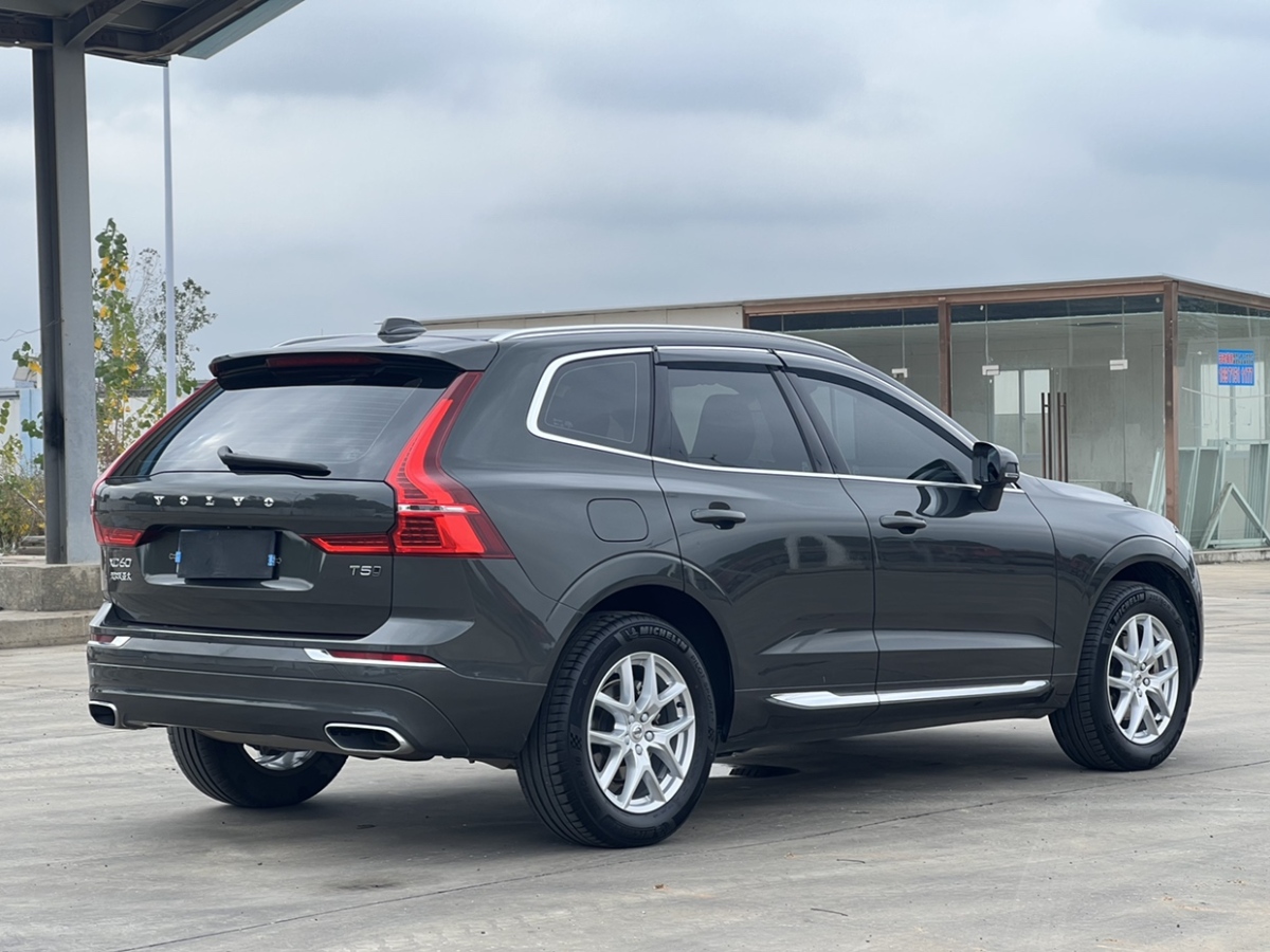 沃尔沃s90属于什么级别的车_沃尔沃s90多少钱一辆_沃尔沃s90