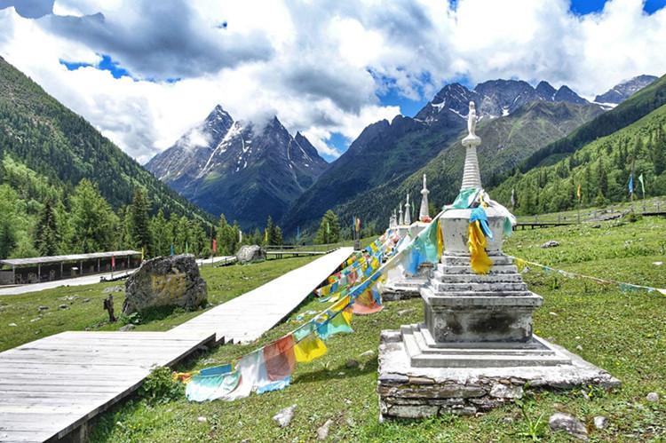 北京自驾黃山游_四姑娘山自驾游攻略_自驾穷游三亚攻略