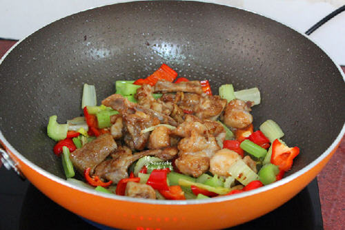 兔肉的做法_红烧麻辣兔肉的做法大全_兔肉汤锅的做法
