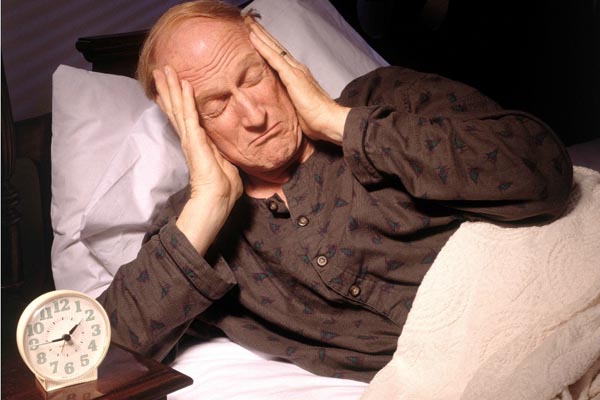 老年人失眠治疗偏方 帮助老年人过好每一天