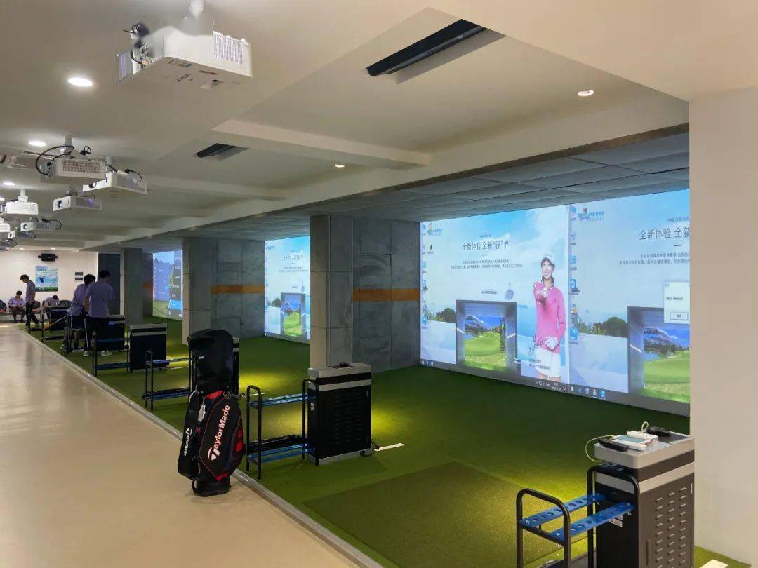 湖南高尔夫旅游职业学院_湖南高尔夫旅游职业学院教学楼_湖南高尔夫旅游职业学院宿舍