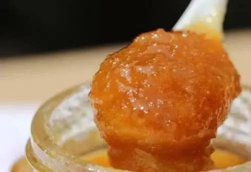 柠檬水喝水有什么好处_柠檬水喝的好吗_喝柠檬水好吗