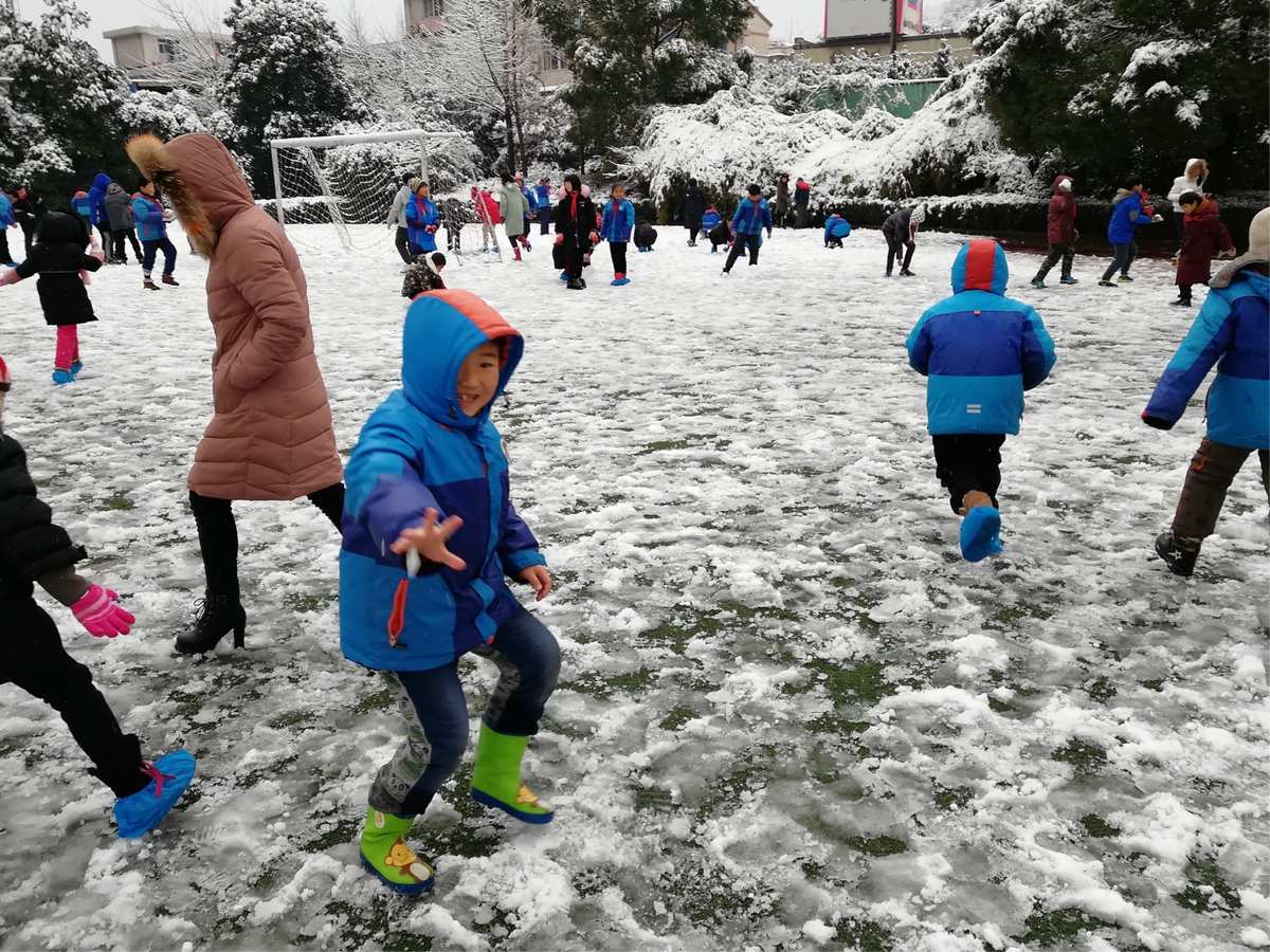 打雪仗游戏_打雪仗游戏攻略_打雪仗游戏snowjinks