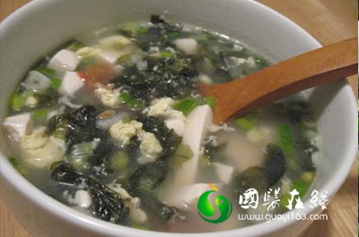 紫菜营养价值及功效_紫菜蛋汤的功效与作用_紫菜的功效与作用