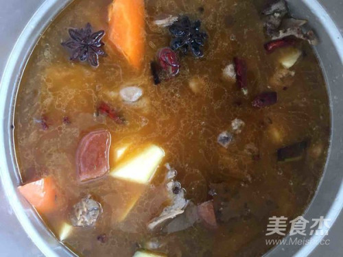 酸萝卜老鸭汤