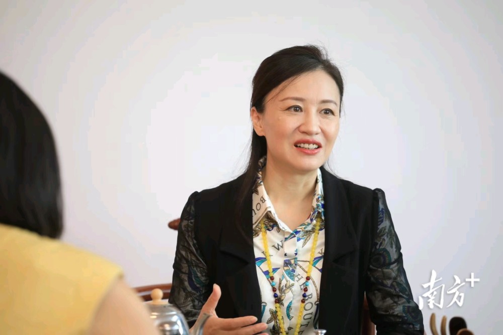 李菲_菲李fayleer最新消息_菲李fayleer