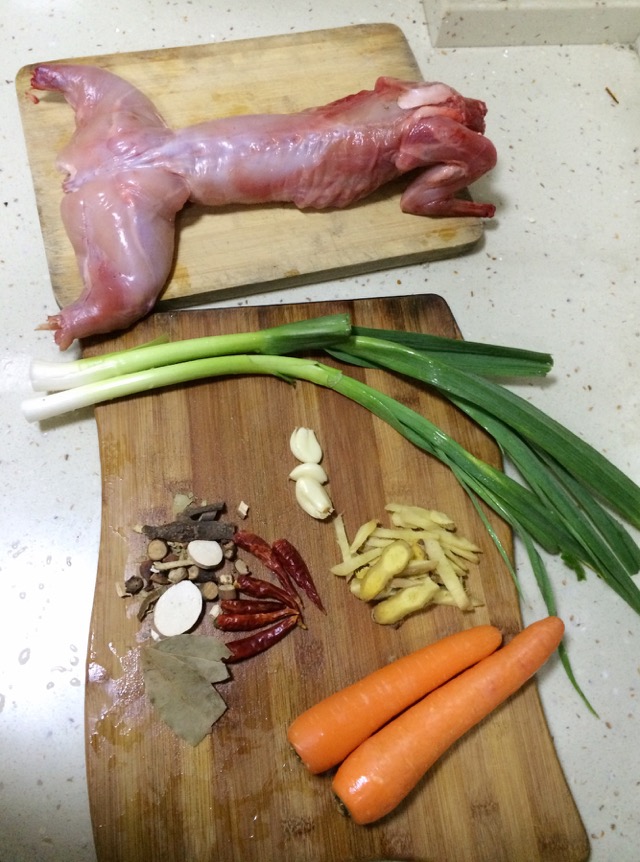 怀孕期间可以吃兔肉吗_兔肉不能和什么一起吃_兔肉呼吃怎么做