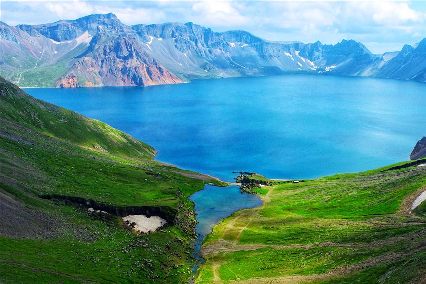 长白山北坡天池_长白山天池旅游_长白山火山天池