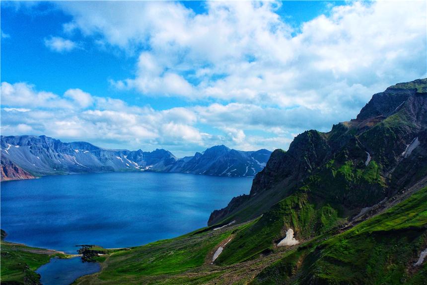 长白山北坡天池_长白山火山天池_长白山天池旅游