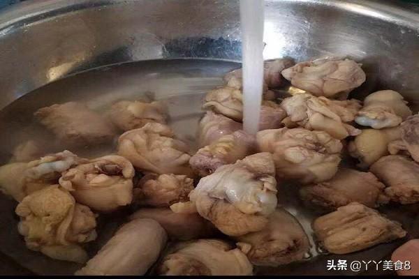 美味的土豆炖鸡块，详细的家常做法，看一遍就会