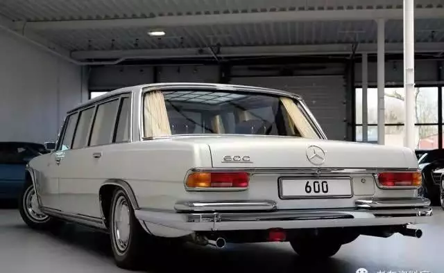 独一无二一辆1975年款梅赛德斯·奔驰600普尔曼迈巴赫播报文章