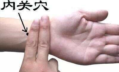 养生疗疾“万能穴”每天按一按，想生病都难