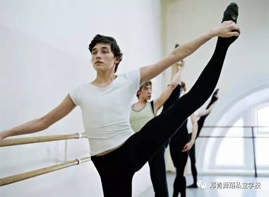 走进俄罗斯顶级芭蕾舞学院
