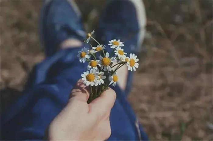 人情薄如纸，人心狠如狼