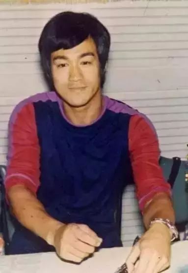 丁佩_丁佩和向华强什么关系_丁佩和李小龙是什么关系