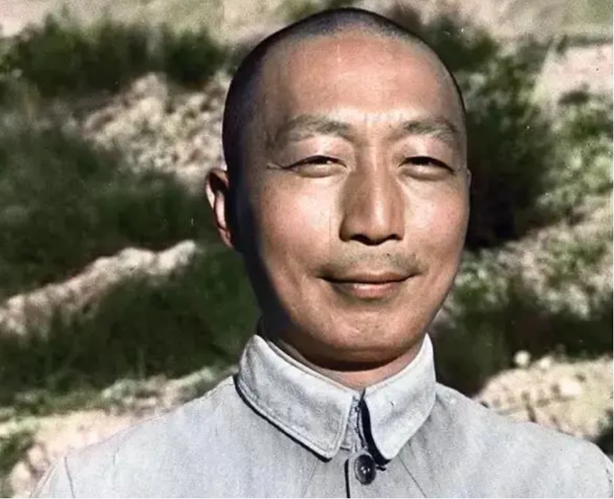 细数聂荣臻各个历史时期的最高职位，就明白他为何必须封帅了
