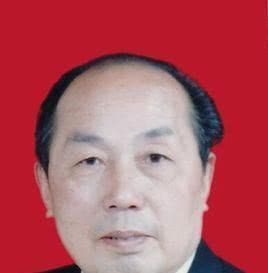 痛风，十剂以内治愈，不复发，可惜没申请专利，老中医一笑置之