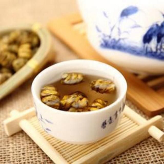 白酒泡一“草”，功效胜过灵芝虎鞭百倍，男人连喝3天效果太硬！