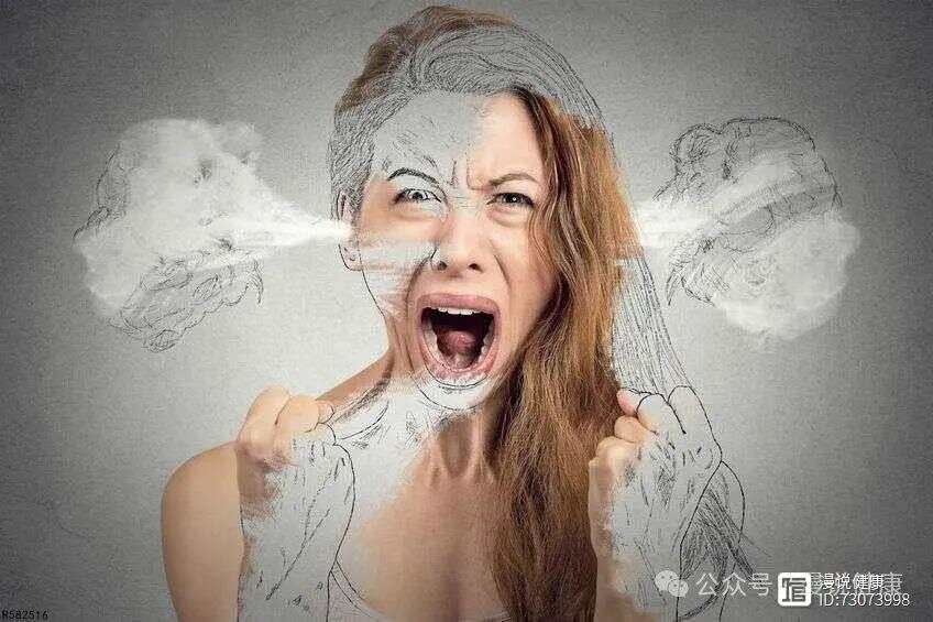 嘴巴老是有股怪味医生：口腔异味或与这些疾病有关，别不当回事