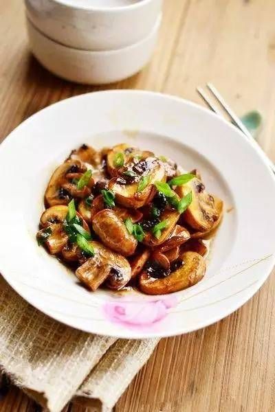 比肉肉还香的蘑菇做法，孩子怎能不爱