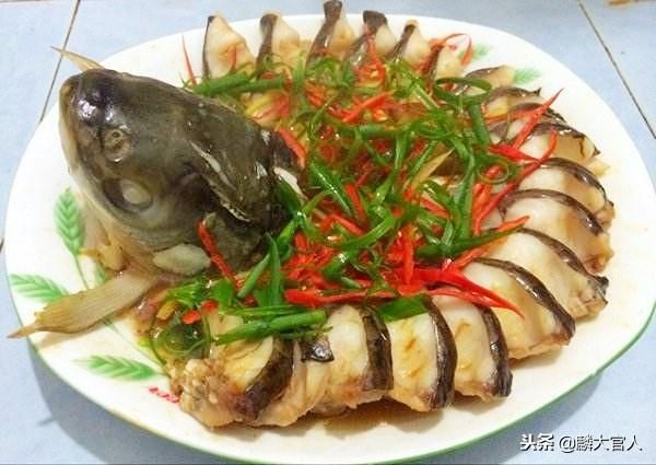 无论蒸什么鱼，只要记住这5点，蒸出来的鱼又香又鲜美