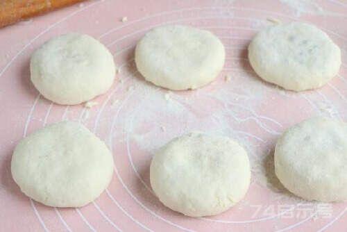 面食就爱这样吃，比包子简单，比馒头好吃，出锅瞬间被家人分光