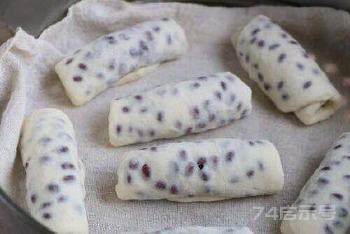 面食就爱这样吃，比包子简单，比馒头好吃，出锅瞬间被家人分光