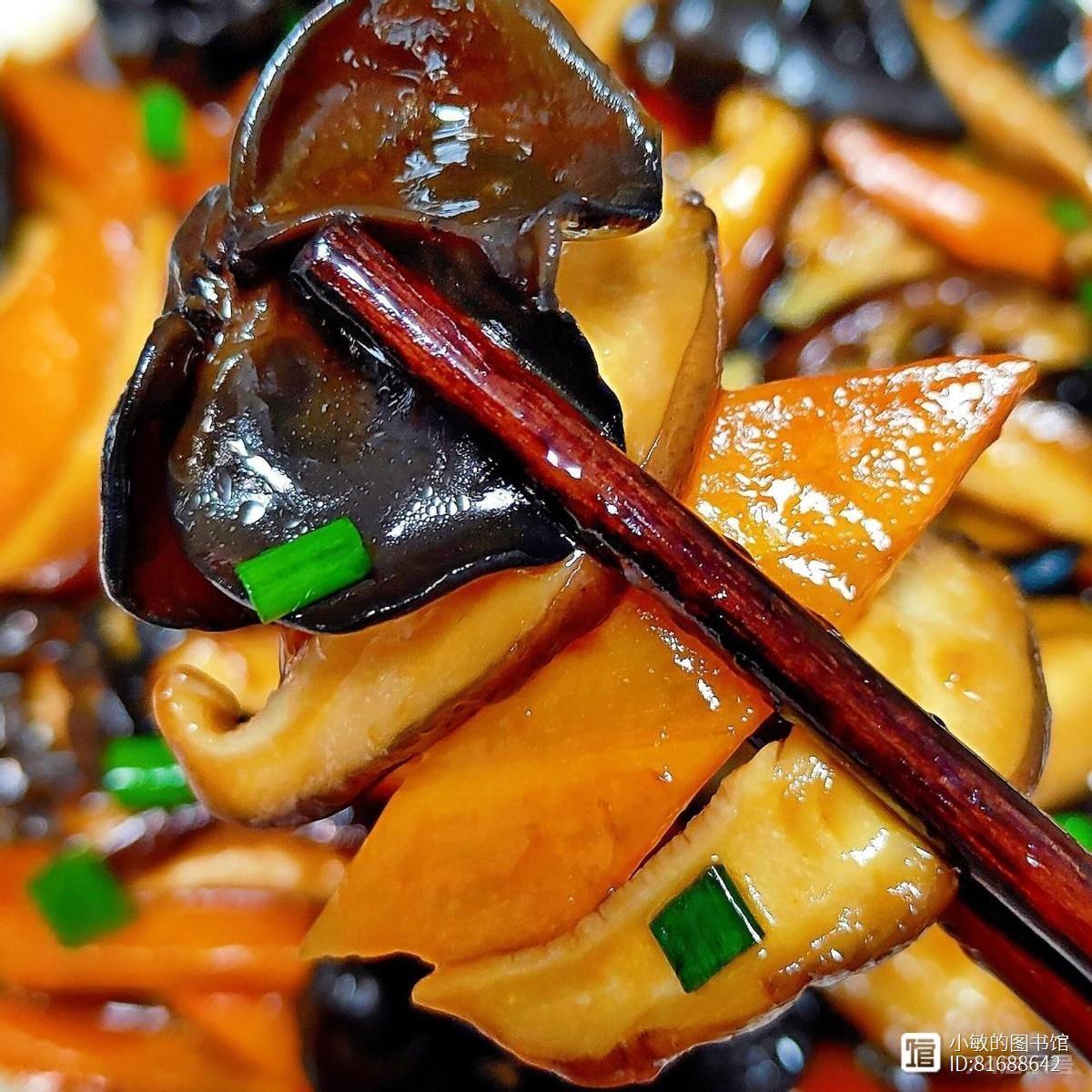 女人上了年纪，千万别太节俭，多吃这种碱性食物，抗衰养颜，气色