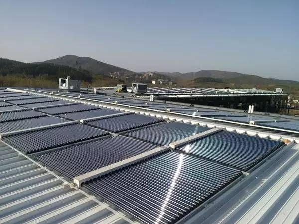 _小白看过来：住宅楼太阳能热水系统集热器面积的计算_小白看过来：住宅楼太阳能热水系统集热器面积的计算