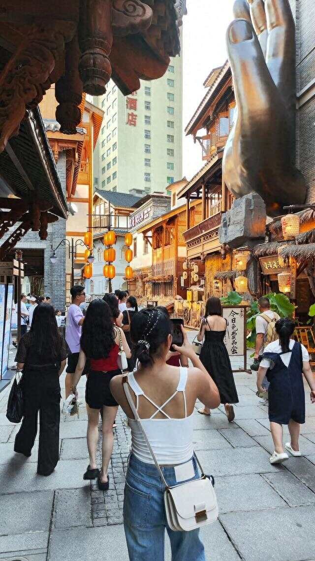 赚大钱的秘密:心狠！ 心软穷半生，财发狠心人