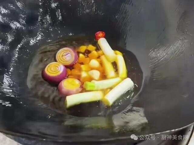 流传百年正宗的勾魂鱼头秘制配方，你有钱也未必买的到，免费领取