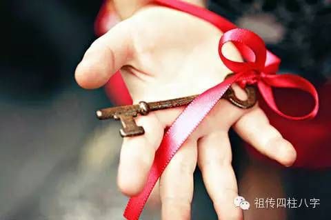 八字中伤官食神是什么意思__四柱预测伤官食神主富贵